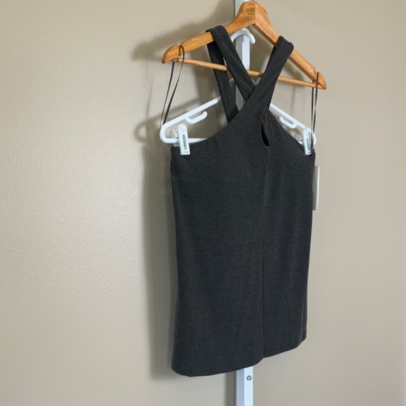 GafFit Crossover Keyhole Athletic Tank - Picture 8 of 16
